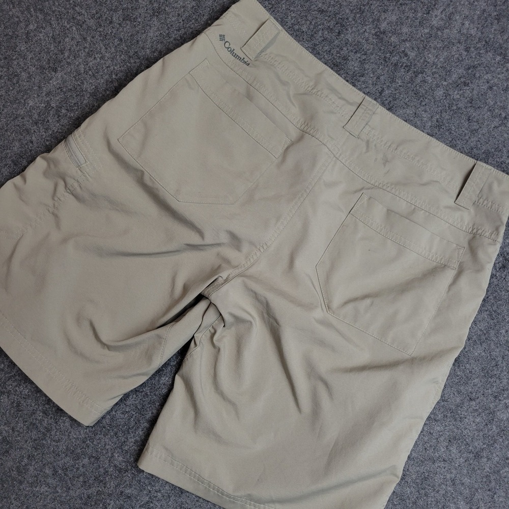 Columbia Shorts Mens 34 Tan Stretch Cargo Pocket Omni Shade Golf Hiking Outdoor